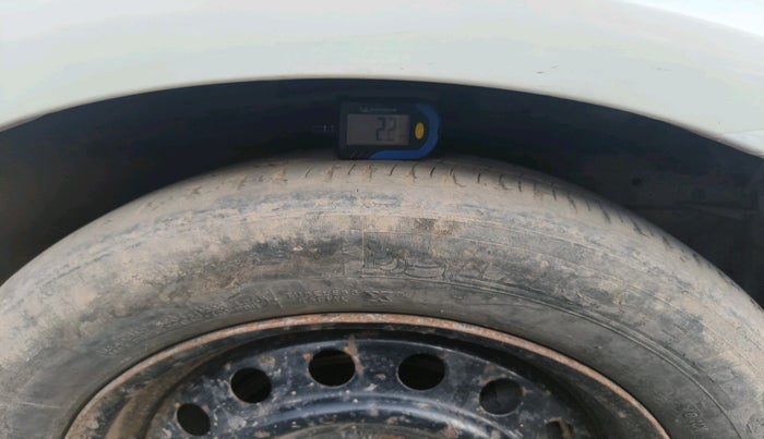 2014 Maruti Ciaz VDI +, Diesel, Manual, 76,095 km, tyre