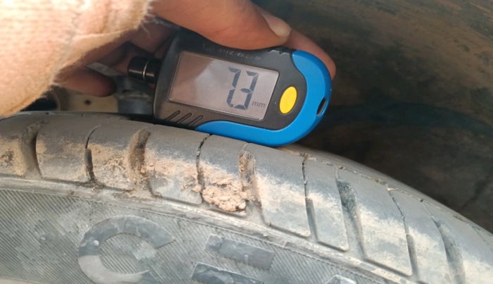 2011 Ford Figo EXI 1.4 DIESEL, Diesel, Manual, 1,35,750 km, tyre