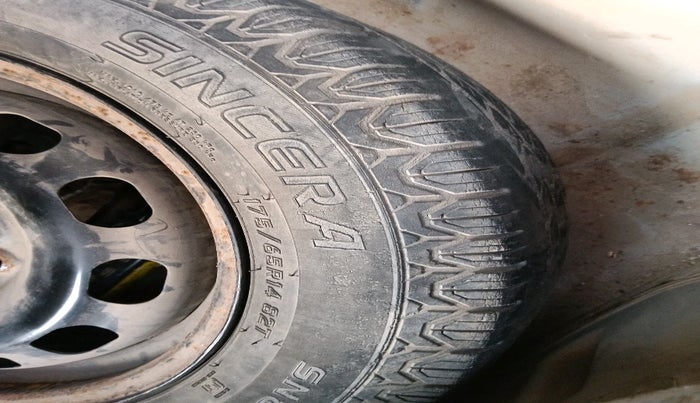 2011 Ford Figo EXI 1.4 DIESEL, Diesel, Manual, 1,35,750 km, tyre