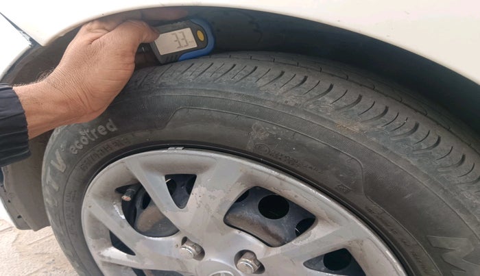 2017 Hyundai Grand i10 SPORTZ 1.2 KAPPA VTVT, Petrol, Manual, 1,58,621 km, tyre