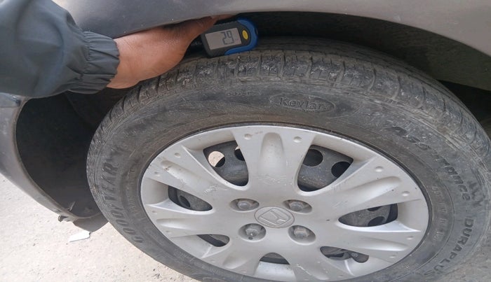 2013 Honda Brio S MT, Petrol, Manual, 73,450 km, tyre