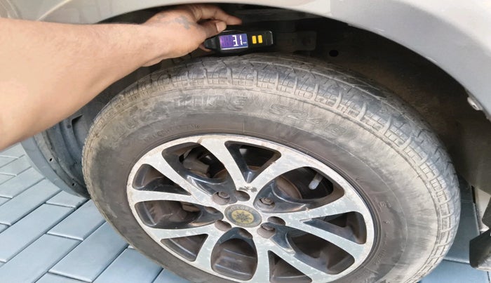 2013 Maruti Swift VDI, Diesel, Manual, 1,34,764 km, tyre