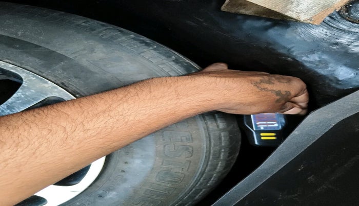 2013 Maruti Swift VDI, Diesel, Manual, 1,34,764 km, tyre