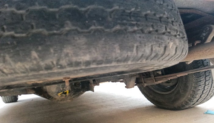 2006 Mahindra Scorpio 2.6 TURBO 8 STR, Diesel, Manual, 1,31,403 km, tyre