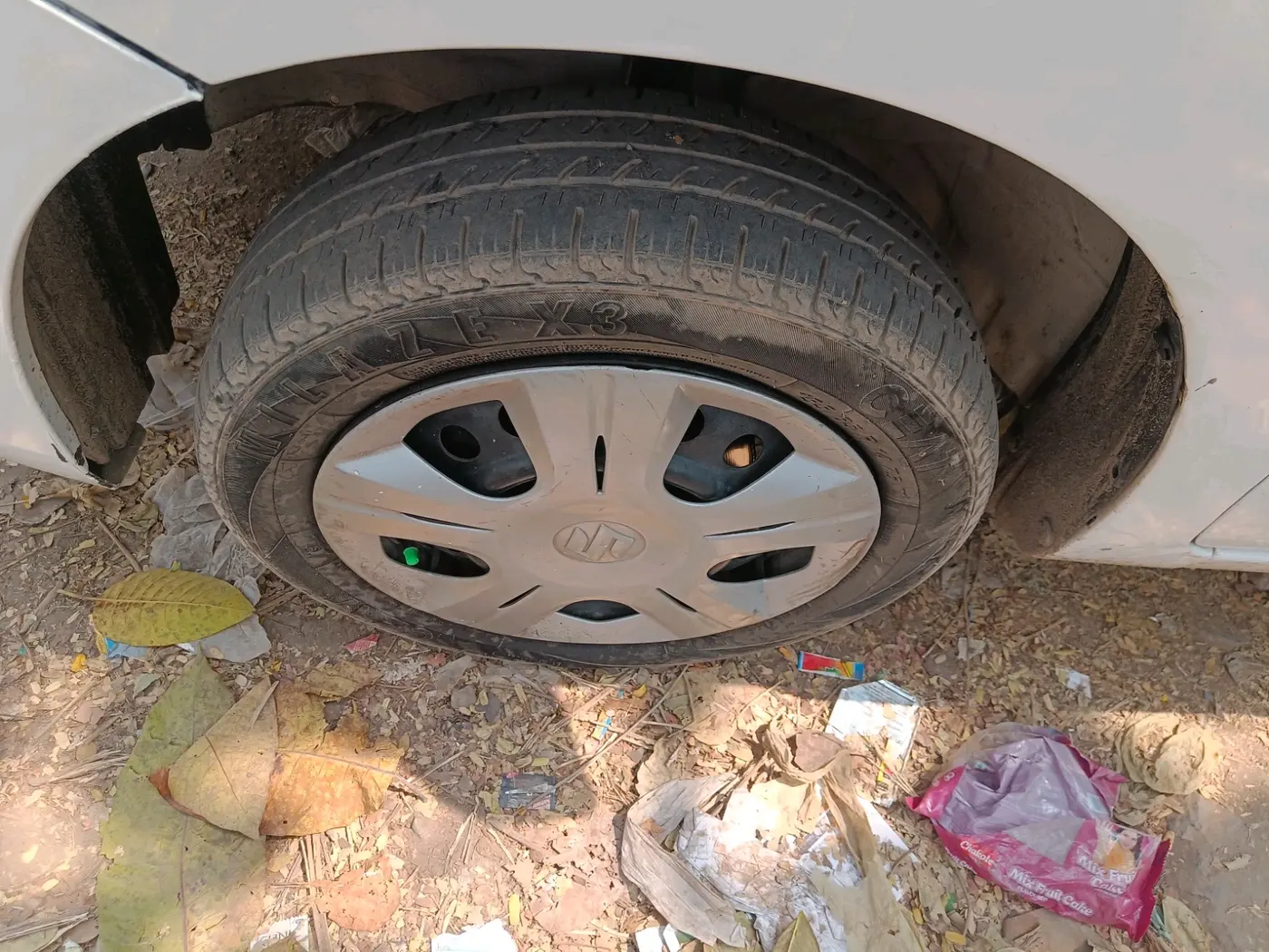 2015 Maruti Wagon R 1.0 VXI AMT, Petrol, Automatic, 1,30,994 km, tyre