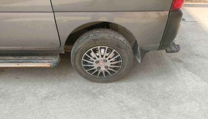 2016 Maruti Eeco 5 STR WITH A/C+HTR, Petrol, Manual, 62,500 km, tyre