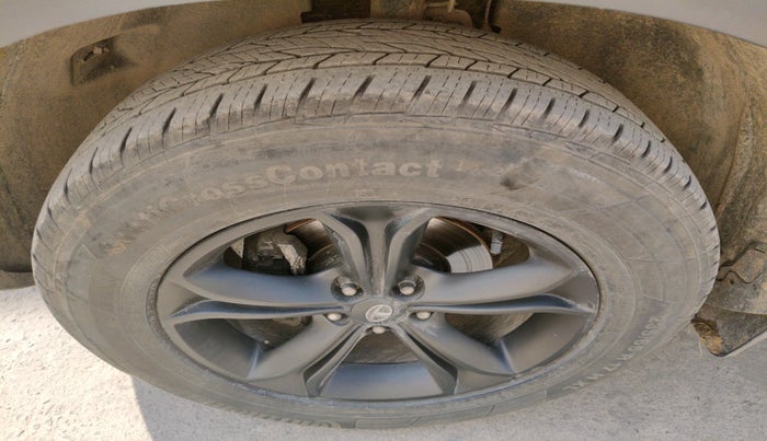 2019 Tata Harrier XZ 2.0L, Diesel, Manual, 56,376 km, tyre