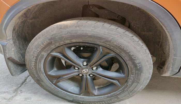 2019 Tata Harrier XZ 2.0L, Diesel, Manual, 56,376 km, tyre