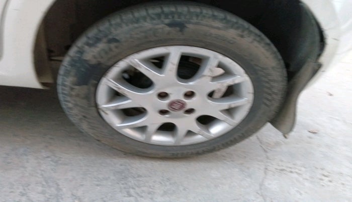 2012 Fiat Grand Punto EMOTION PACK 1.3, Diesel, Manual, 1,19,797 km, tyre