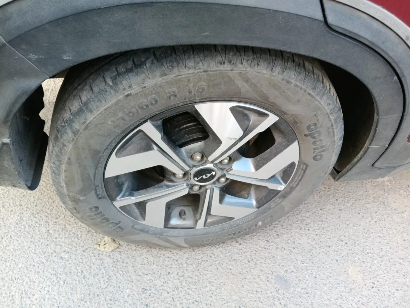 2022 KIA SONET HTX 1.5 AT, Diesel, Automatic, 62,657 km, tyre