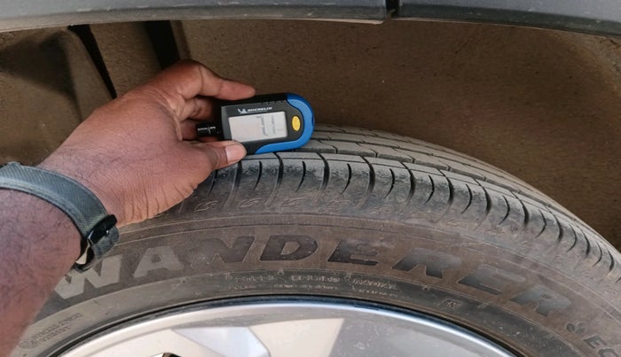 2022 Maruti BREZZA LXI SMART HYBRID, Petrol, Manual, 7,678 km, tyre