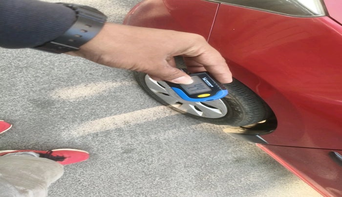 2015 Maruti Celerio VXI AMT, Petrol, Automatic, 1,48,363 km, tyre