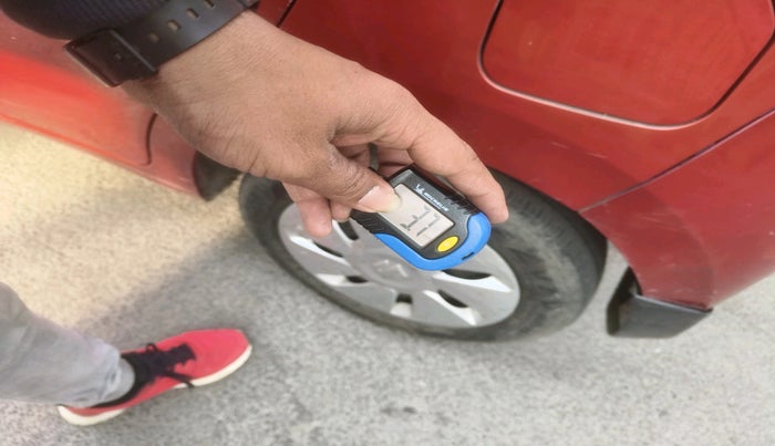 2015 Maruti Celerio VXI AMT, Petrol, Automatic, 1,48,363 km, tyre