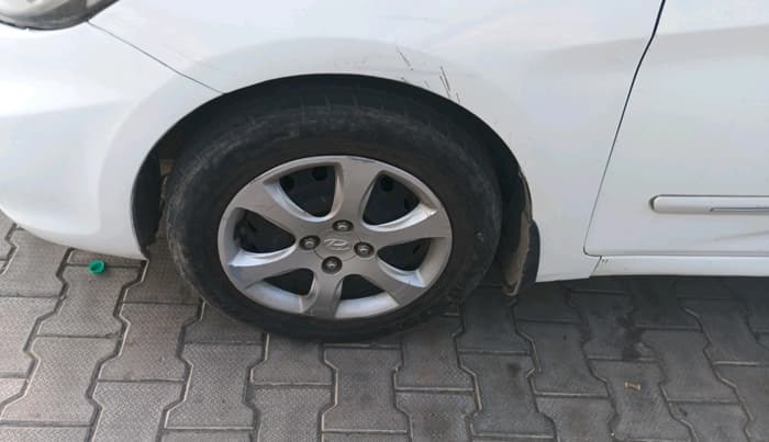 2012 Hyundai Verna FLUIDIC 1.4 CRDI, Diesel, Manual, 65,009 km, tyre