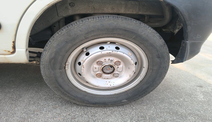 2012 Maruti Alto LXI, Petrol, Manual, 72,318 km, tyre