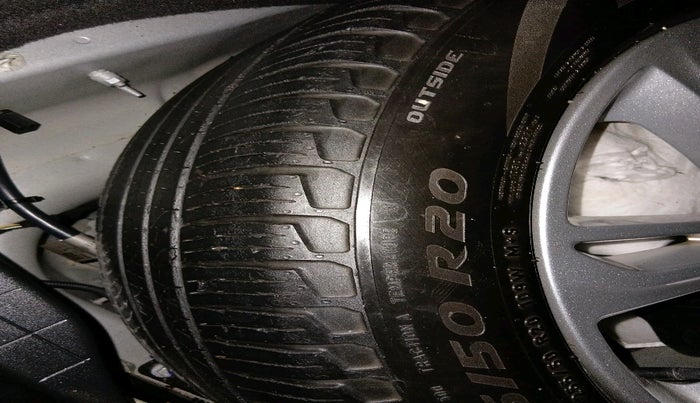 2022 Landrover RANGE ROVER VELAR S R-DYNAMIC 2.0  DIESEL 180, Diesel, Automatic, 44,977 km, tyre