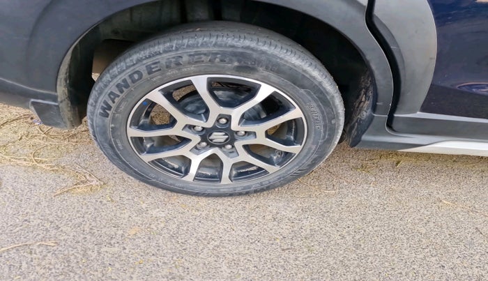 2022 Maruti XL6 ZETA MT, Petrol, Manual, 71,551 km, tyre