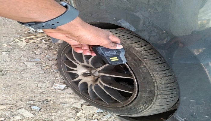 2012 Renault Pulse RXL DIESEL, Diesel, Manual, 89,279 km, tyre