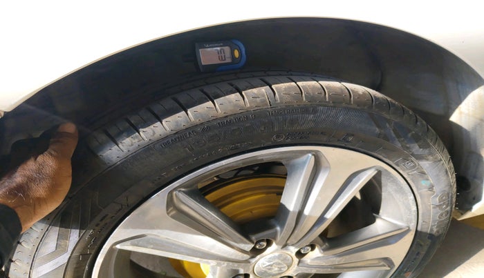 2018 Hyundai Verna 1.6 CRDI SX + AT, Diesel, Automatic, 93,714 km, tyre