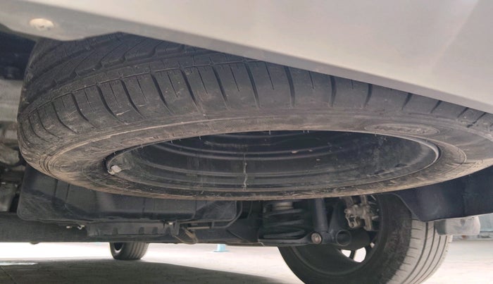 2023 MG HECTOR PLUS SHARP 2.0 DIESEL TURBO MT 6-STR, Diesel, Manual, 28,273 km, tyre