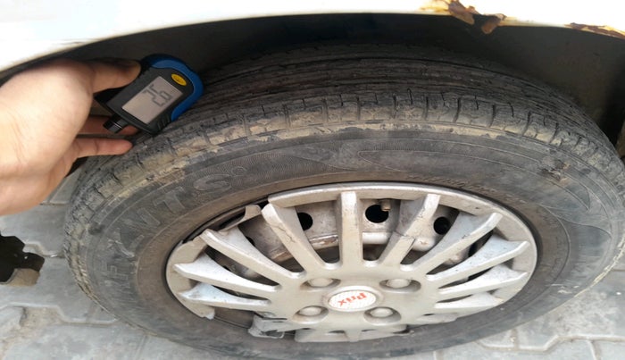 2017 Maruti Alto 800 STD, Petrol, Manual, 76,762 km, tyre