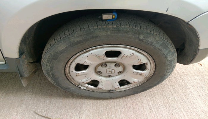 2014 Renault Duster 85 PS RXL DIESEL, Diesel, Manual, 99,651 km, tyre