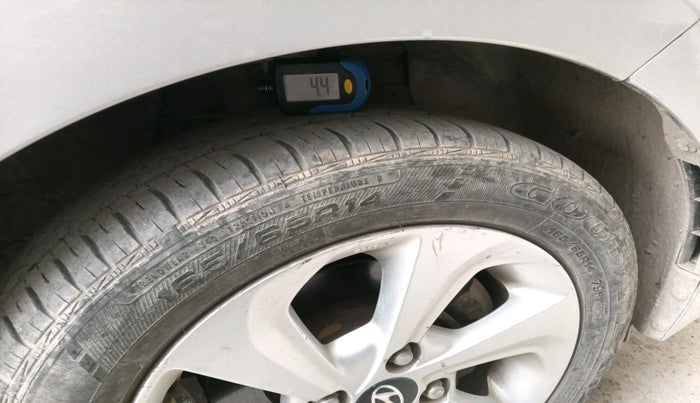 2017 Hyundai Xcent SX 1.2, Petrol, Manual, 44,640 km, tyre