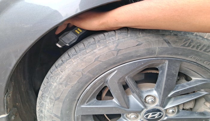 2021 Hyundai GRAND I10 NIOS SPORTZ 1.2 KAPPA VTVT CNG, CNG, Manual, 1,09,895 km, tyre