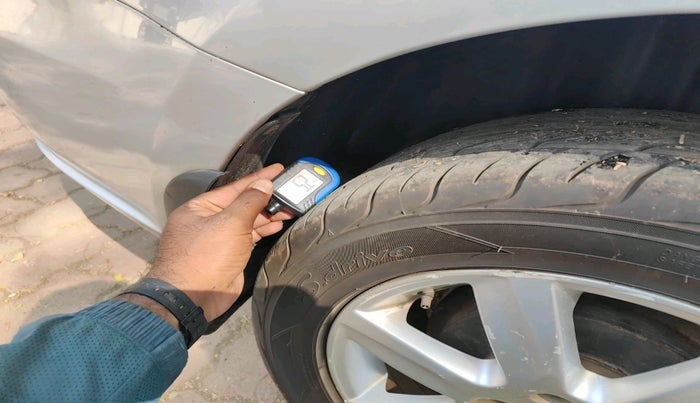 2012 Volkswagen Vento COMFORTLINE DIESEL 1.6, Diesel, Manual, 46,714 km, tyre