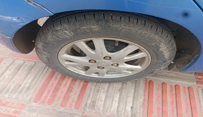 2012 Honda Brio V MT, Petrol, Manual, 59,113 km, tyre