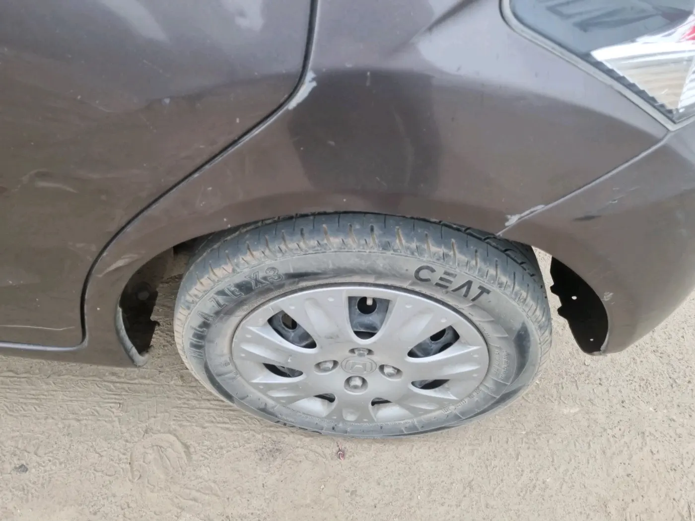 2012 Honda Brio S MT, Petrol, Manual, 95,261 km, tyre