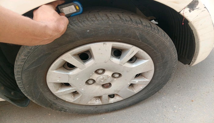 2012 Hyundai i20 MAGNA (O) 1.2, CNG, Manual, 1,15,974 km, tyre