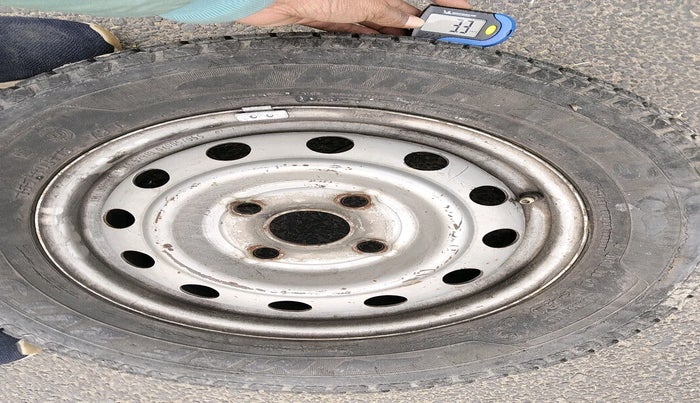 2011 Hyundai i10 ERA 1.1, Petrol, Manual, 70,403 km, tyre