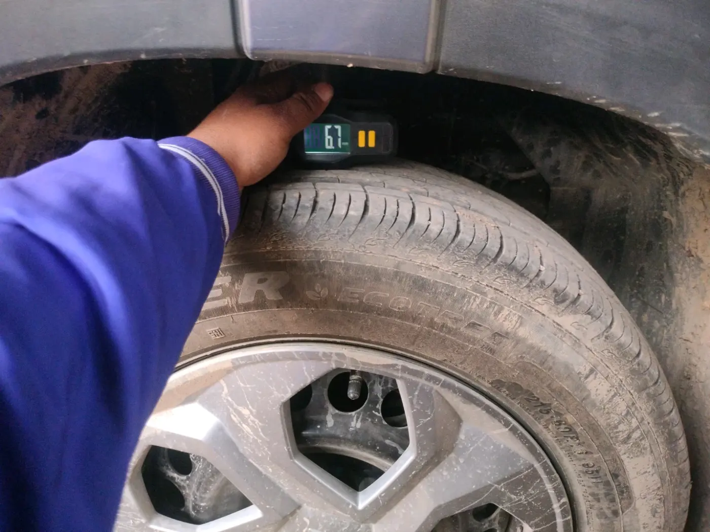 2025 Maruti BREZZA VXI, Petrol, Manual, 5,536 km, tyre