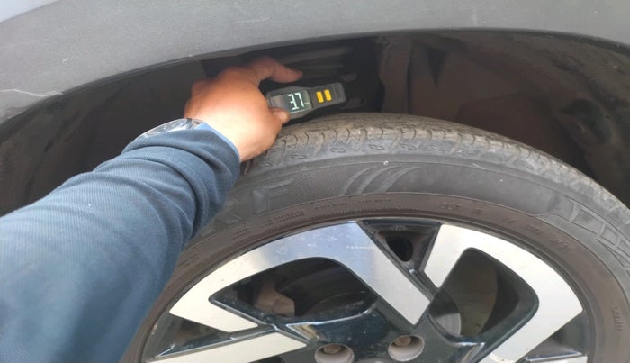 2021 Nissan MAGNITE XV PREMIUM, Petrol, Manual, 45,243 km, tyre