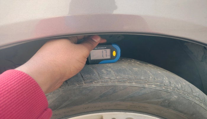 2014 Honda Amaze 1.2L I-VTEC S, Petrol, Manual, 2,68,648 km, tyre