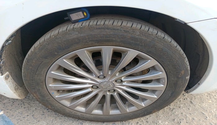 2017 Maruti Ciaz ALPHA  AT 1.4  PETROL, Petrol, Automatic, 40,599 km, tyre