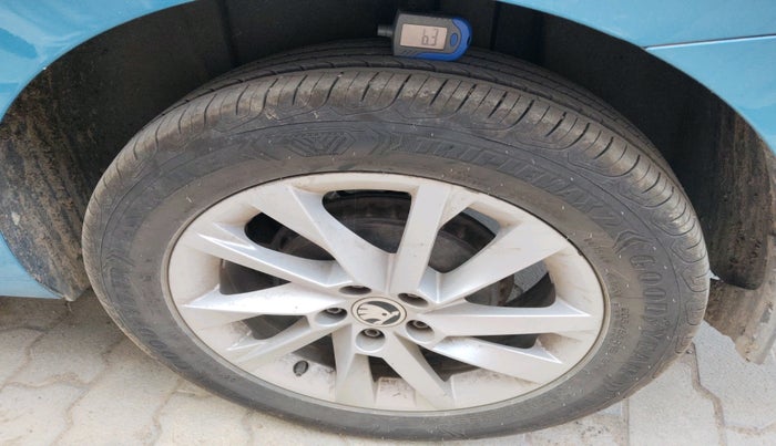 2023 Skoda SLAVIA AMBITION 1.5L TSI AT, Petrol, Automatic, 37,661 km, tyre