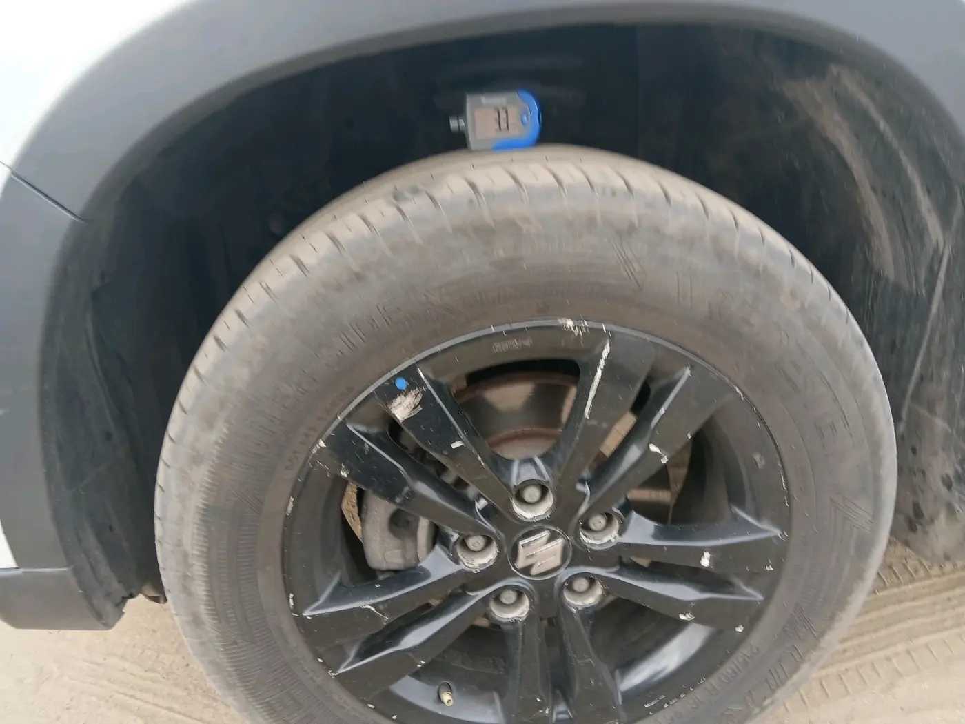 2019 Maruti Vitara Brezza ZDI PLUS AMT, Diesel, Automatic, 2,29,299 km, tyre