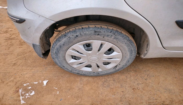 2015 Maruti Swift LXI, Petrol, Manual, 91,366 km, tyre