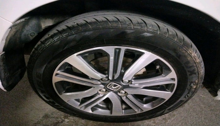 2020 Honda City 1.5L I-VTEC V MT 4TH GEN, Petrol, Manual, 1,21,048 km, tyre