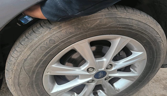 2018 Ford Ecosport TITANIUM 1.5L DIESEL, Diesel, Manual, 1,27,728 km, tyre