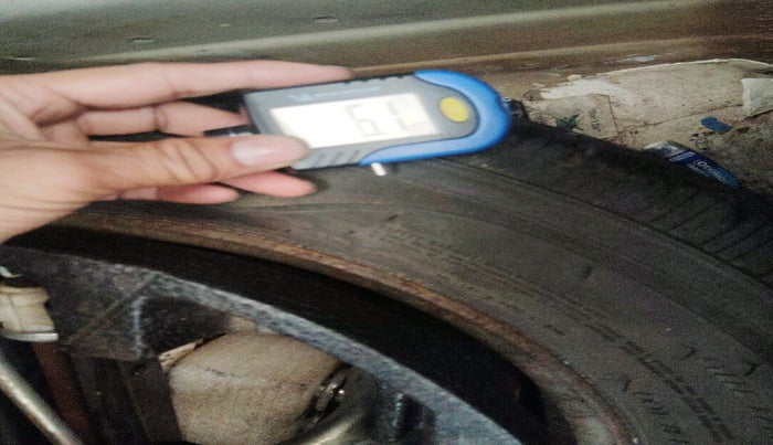 2011 Skoda Fabia ACTIVE 1.2 MPI, Petrol, Manual, 41,566 km, tyre