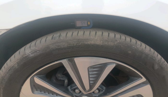 2019 Honda Civic 1.8L I-VTEC ZX CVT, Petrol, Automatic, 69,701 km, tyre