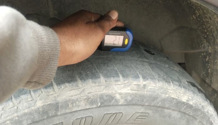 2017 Mahindra XUV500 W6 AT, Diesel, Automatic, 69,862 km, tyre