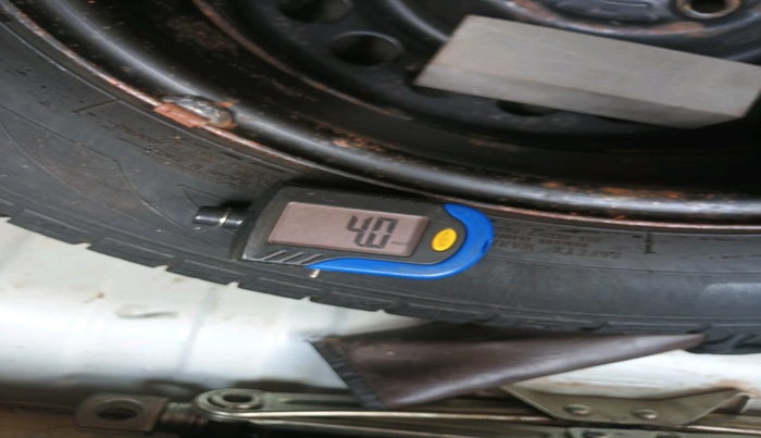 2012 Honda City 1.5L I-VTEC CORPORATE MT, Petrol, Manual, 65,776 km, tyre