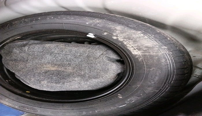 2021 KIA SONET HTX 1.0 IMT, Petrol, Manual, 49,366 km, tyre