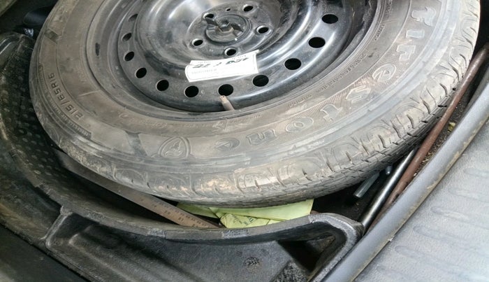 2018 Jeep Compass LIMITED 2.0 DIESEL, Diesel, Manual, 2,31,148 km, tyre