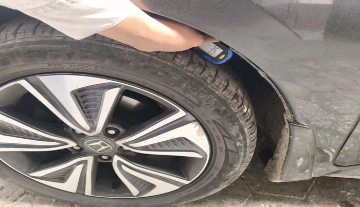 2019 Honda Civic 1.6L I-DTEC ZX MT, Diesel, Manual, 1,22,316 km, tyre