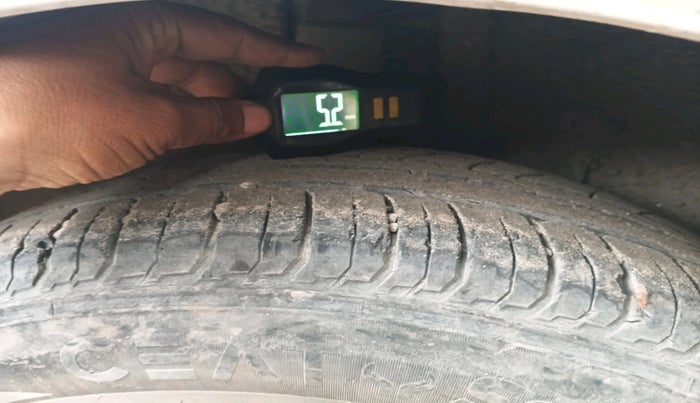 2015 Hyundai Elite i20 ASTA 1.2, Petrol, Manual, 1,07,266 km, tyre